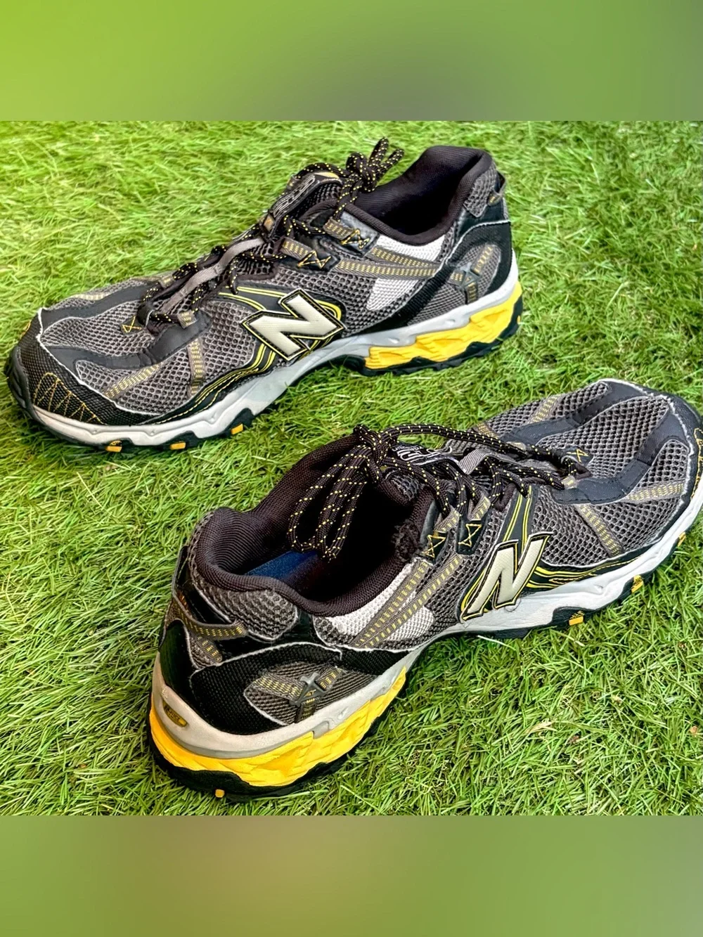 New Balance 572 Trail Runners | Men’s 12